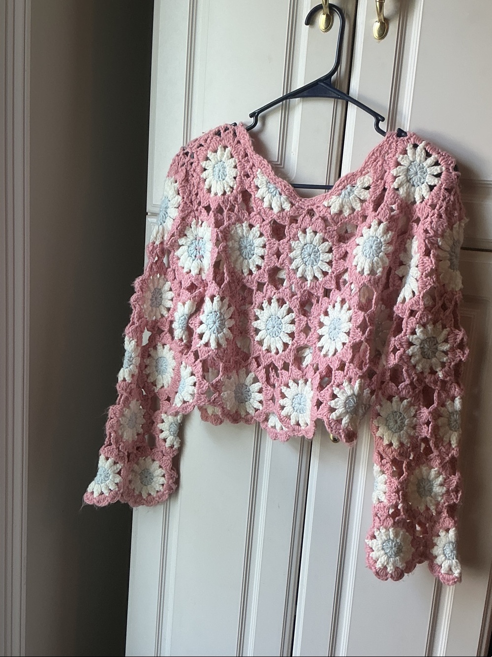 Storia Pink Crochet Floral Knit Top